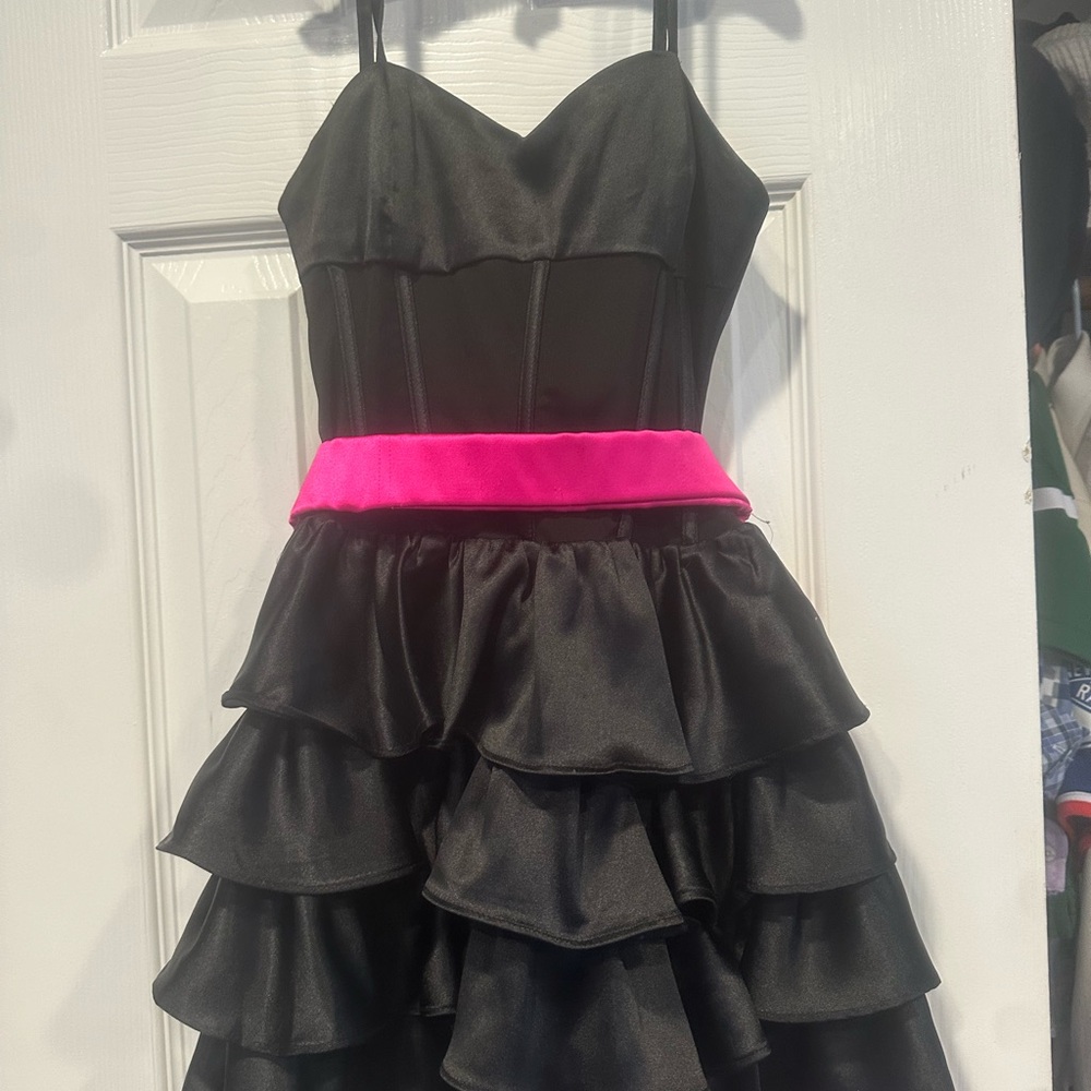 Valerie Couture dress perfect choice forspecial occasion V-necklineCorsetBowSash